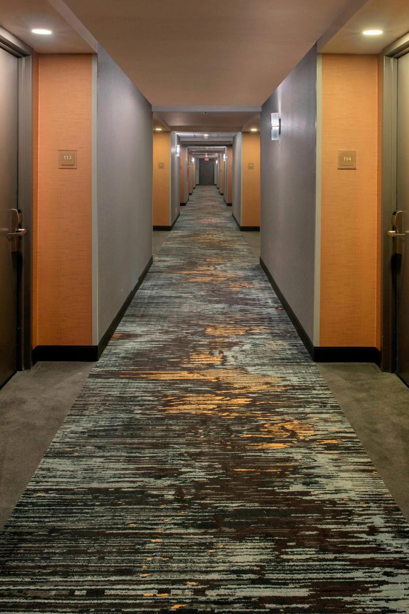 Four Points Philadelphia Northeast Hotel Exterior foto